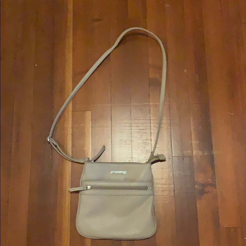 Nine west beige crossbody bag